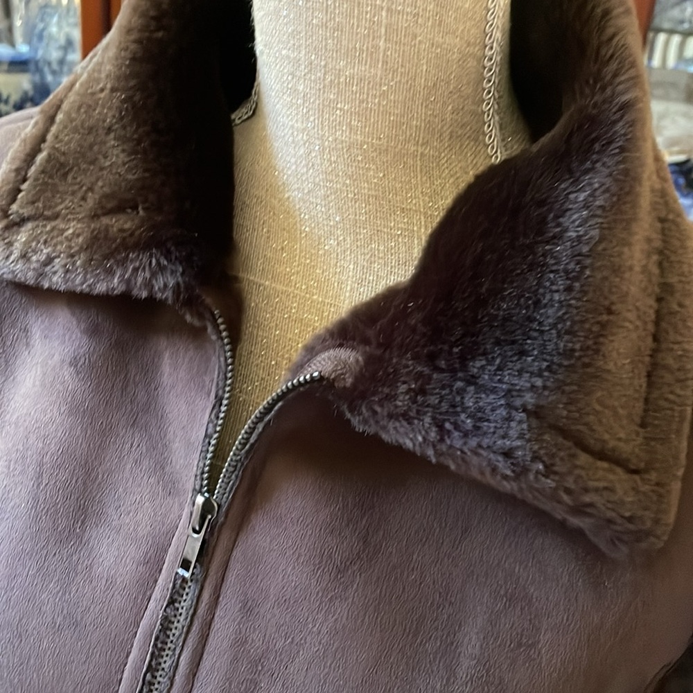 Pristine USA faux fur lined Suede Sherpa brown jacket size L - Picture 3 of 13